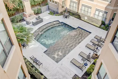 1901 Post Oak Boulevard #4303, Houston, TX 77056 - Photo 8
