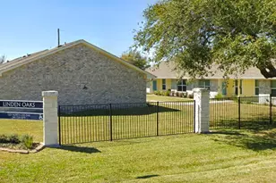 1201 N Live Oak, Rockport, TX 78382 - Photo 1