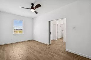 12826 Old Fashion Cir, Mont Belvieu, TX 77535 - Photo 4