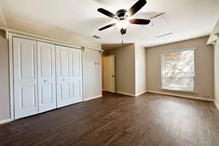 7730 Challie Ln, Houston, TX 77088 - Photo 12