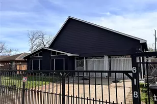 618 Sulphur St, Houston, TX 77034 - Photo 2