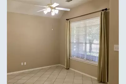 14 Heron Hollow Court, The Woodlands, TX 77382 - Photo 10