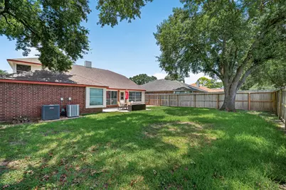 2124 Bennigan Street, League City, TX 77573 - Photo 24