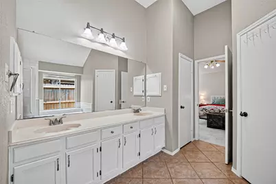 2124 Bennigan Street, League City, TX 77573 - Photo 18