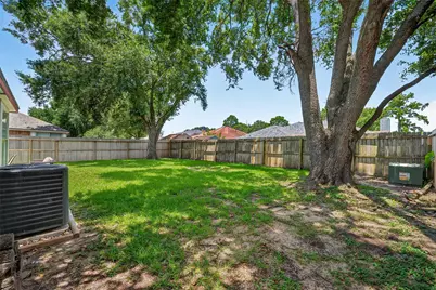 2124 Bennigan Street, League City, TX 77573 - Photo 26