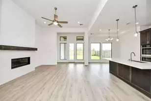8615 Blue Coral Dr, Cypress, TX 77433 - Photo 4