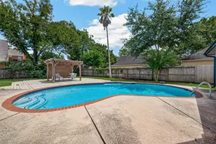 15714 Sylvan Lake Dr, Houston, TX 77062 - Photo 50