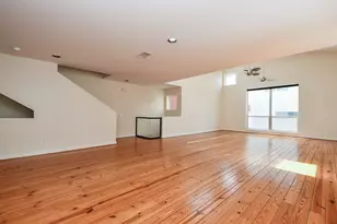 824 Robin St, Houston, TX 77019 - Photo 4