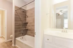 3332 Rolling View Ct, Conroe, TX 77301 - Photo 16