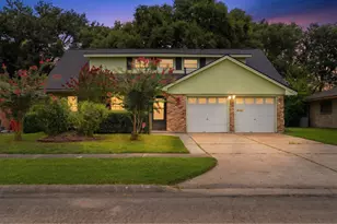 2216 Peach Ln, Pasadena, TX 77502 - Photo 1