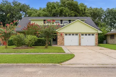 2216 Peach Lane, Pasadena, TX 77502 - Photo 2