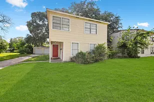 13 13th St N, Texas City, TX 77590 - Photo 1