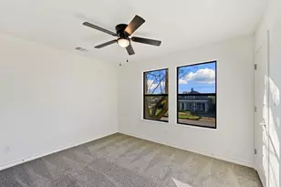 543 Delmar St, San Antonio, TX 78210 - Photo 10