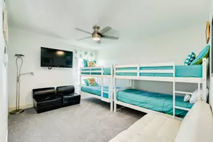 22002 Kennedy Dr, Galveston, TX 77554 - Photo 32