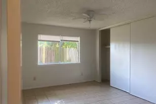 10143 Inwood Hollow Ln, Houston, TX 77088 - Photo 6
