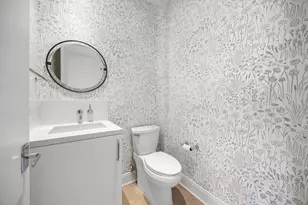 2323 W Main St, Houston, TX 77098 - Photo 14