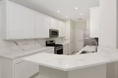 102 Blue Creek, The Woodlands, TX 77382 - Photo 6