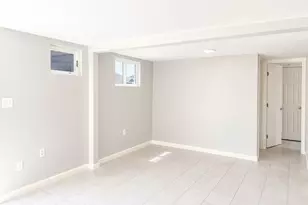 204 S 74th 1/2 St, Houston, TX 77011 - Photo 2