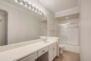 2111 Welch St, Houston, TX 77019 - Photo 14