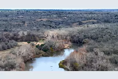 256 Greasy Bend, Smithville, TX 78957 - Photo 4