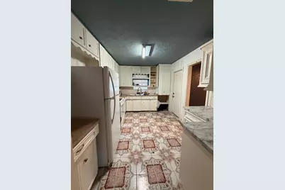 247 Hohldale Street, Houston, TX 77022 - Photo 8