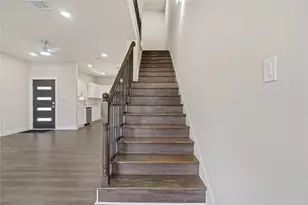 8025 Virgil St, Houston, TX 77088 - Photo 16