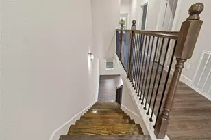 8025 Virgil St, Houston, TX 77088 - Photo 46