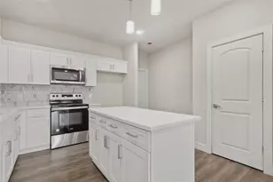 8025 Virgil St, Houston, TX 77088 - Photo 8