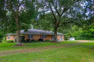 9231 Kostelnik St, Needville, TX 77461 - Photo 2
