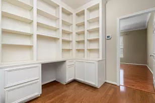 707 W Heights Hollow Ln, Houston, TX 77007 - Photo 18