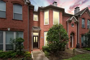 707 W Heights Hollow Ln, Houston, TX 77007 - Photo 1