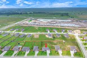 395 Hunter Rnch Wy, Dayton, TX 77535 - Photo 6