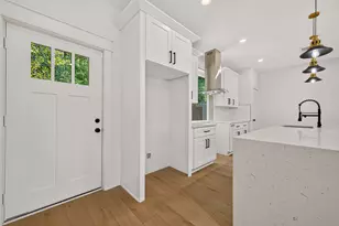 7826 Beckley St, Houston, TX 77088 - Photo 8