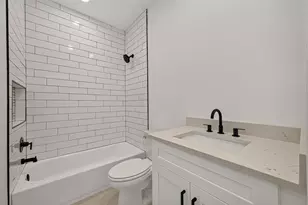 7826 Beckley St, Houston, TX 77088 - Photo 16