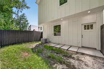 7826 Beckley Street #Back, Houston, TX 77088 - Photo 18