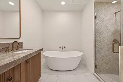 11711 Memorial Drive #659, Houston, TX 77024 - Photo 20