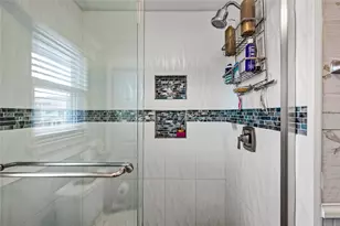 967 Bonita St, Bayou Vista, TX 77563 - Photo 22