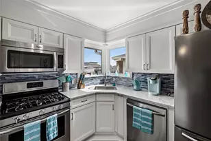 967 Bonita St, Bayou Vista, TX 77563 - Photo 14