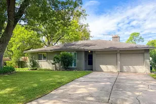 6230 Knoll West Dr, Houston, TX 77072 - Photo 2