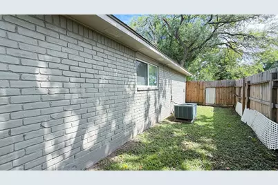 6230 Knollwest Drive, Houston, TX 77072 - Photo 44