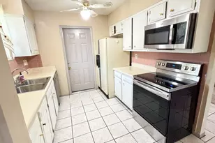6230 Knoll West Dr, Houston, TX 77072 - Photo 8