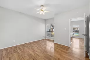 6602 Harbor Town Dr, Houston, TX 77036 - Photo 8