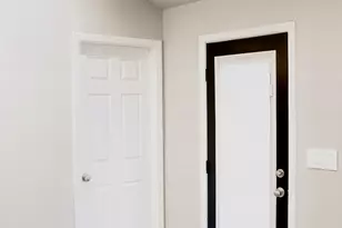 2 Lula Dr, Huntsville, TX 77320 - Photo 4