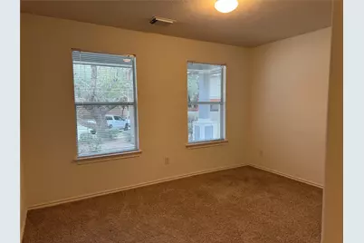 10 Druids Glen Place, The Woodlands, TX 77382 - Photo 10