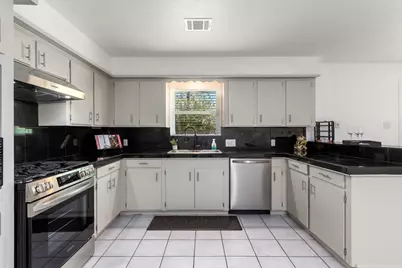 11030 Hayslip Lane, Houston, TX 77041 - Photo 12