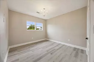 9203 Avenue G, Liverpool, TX 77577 - Photo 22