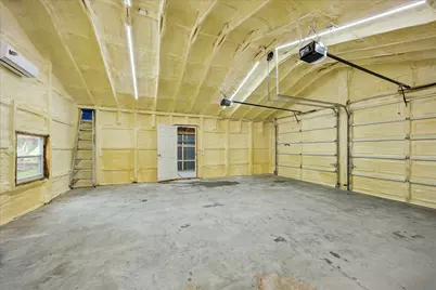 9203 Avenue G, Liverpool, TX 77577 - Photo 40
