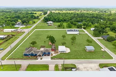 9203 Avenue G, Liverpool, TX 77577 - Photo 2