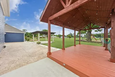 9203 Avenue G, Liverpool, TX 77577 - Photo 32