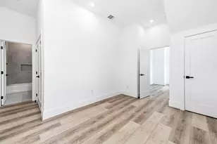 319 N Nagle St, Houston, TX 77003 - Photo 14